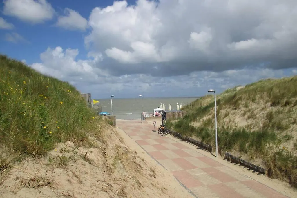 Appartement Residentie Astrid Met Private Parking Bredene